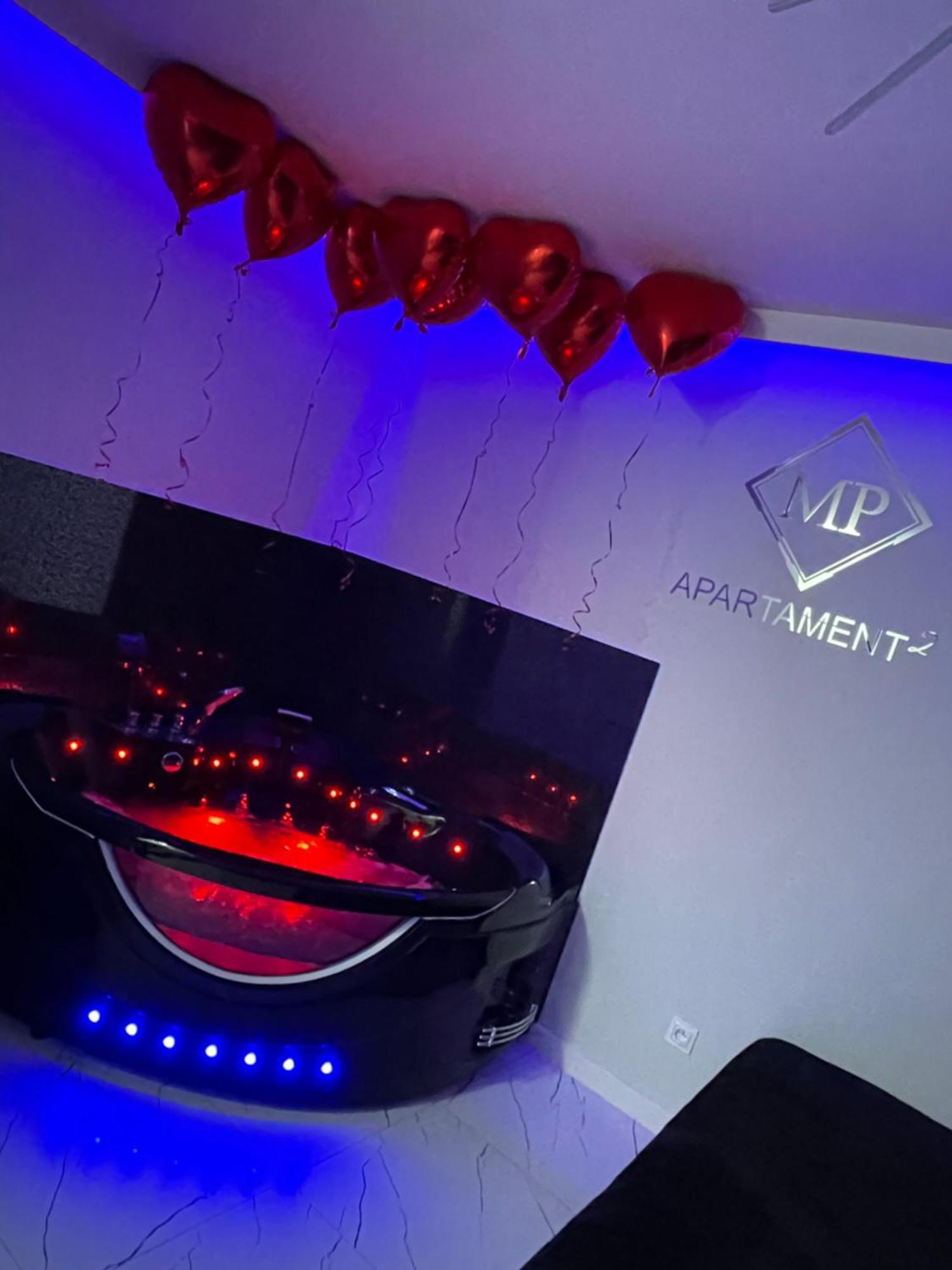 Mp Apartament 2 Bialystok Jacuzzi 外观 照片